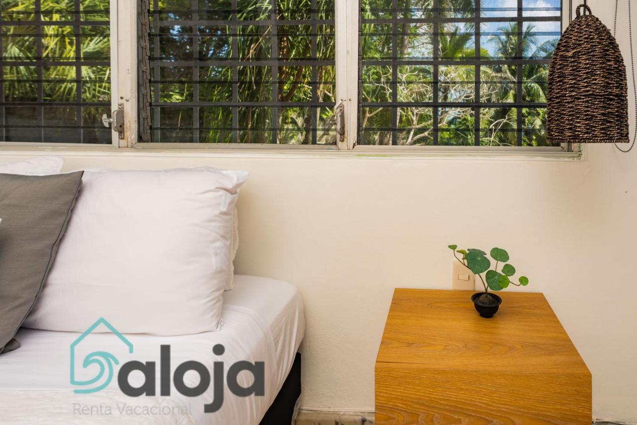 Villa Xtohil With Private Access To The Magic 7 Colors Lagoon Bacalar Exterior foto
