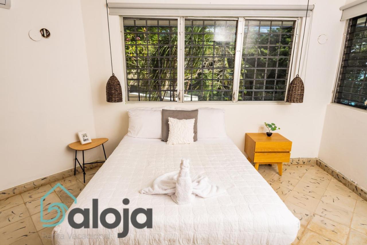 Villa Xtohil With Private Access To The Magic 7 Colors Lagoon Bacalar Exterior foto