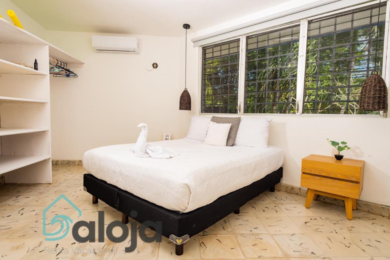 Villa Xtohil With Private Access To The Magic 7 Colors Lagoon Bacalar Exterior foto